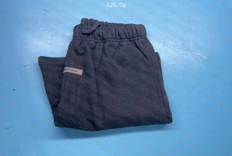 Short Essentials 3