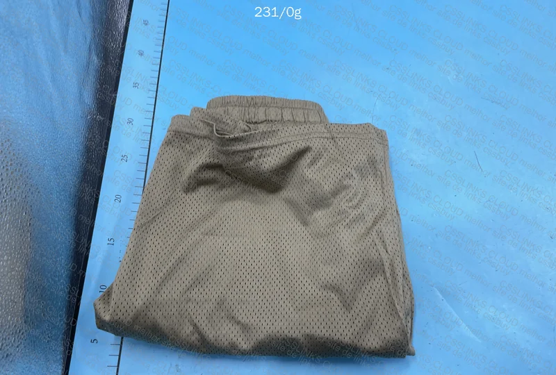Short essentials estilo basquete 7
