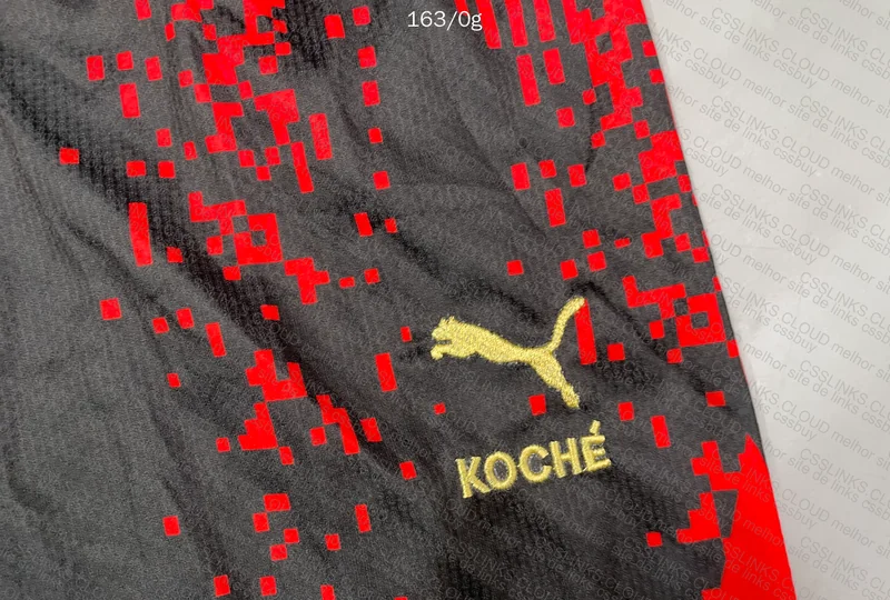Random Football Shorts 15Y