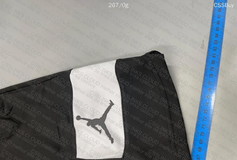 Short Jordan 5