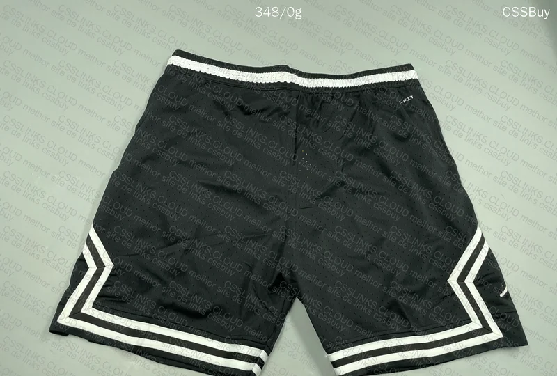 Short Jordan 3