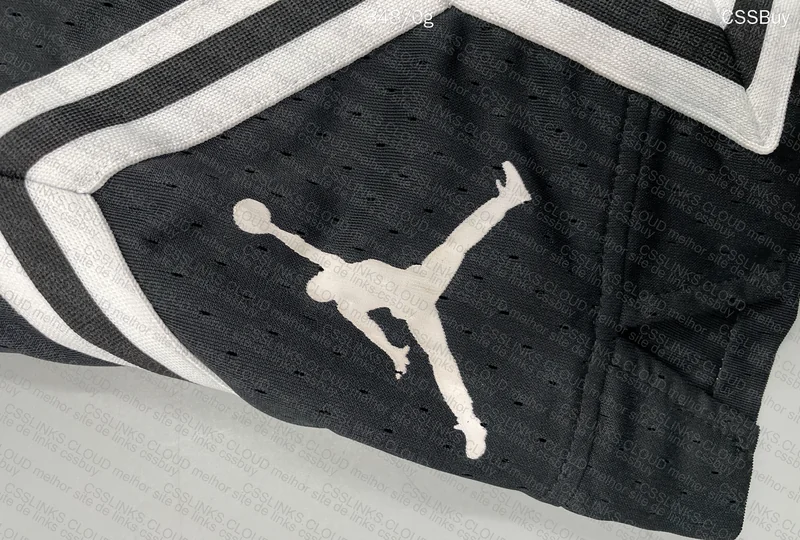 Short Jordan 5