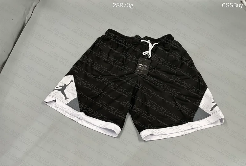 Short Jordan 3