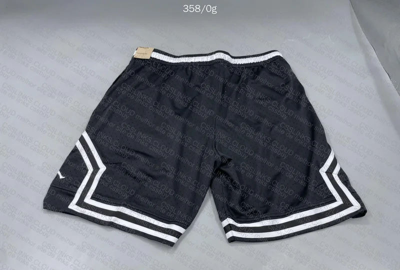 Short jordan 2