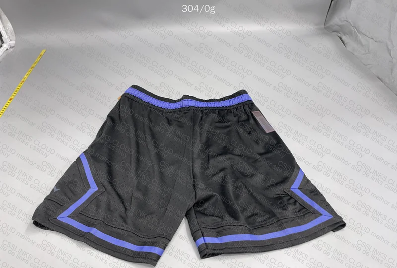 Short Jordan 6