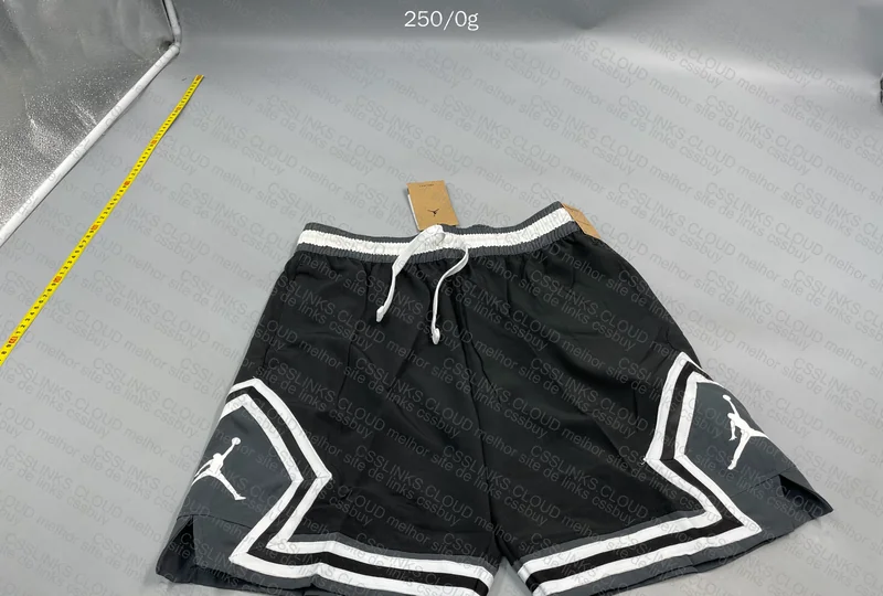Short jordan 3
