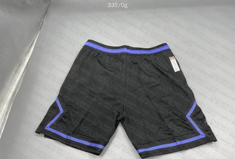Short Jordan 3