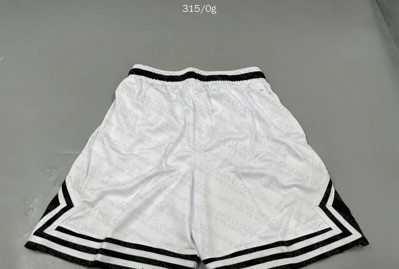 Short Jordan 3