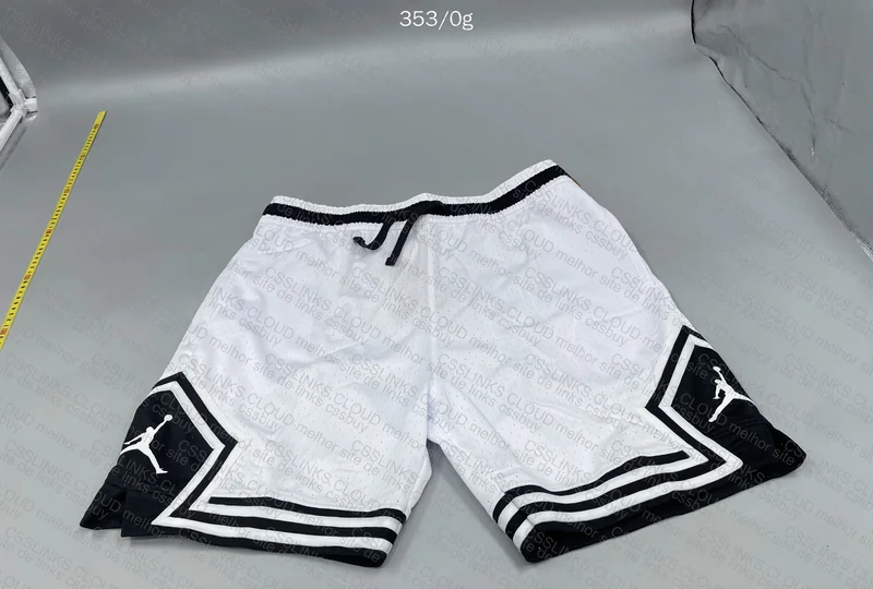 Short Jordan 2