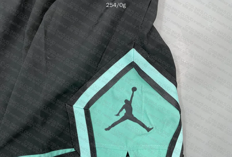 Short Jordan 2