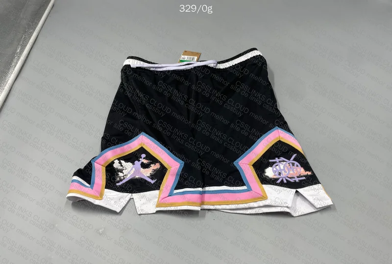 Short Jordan 3