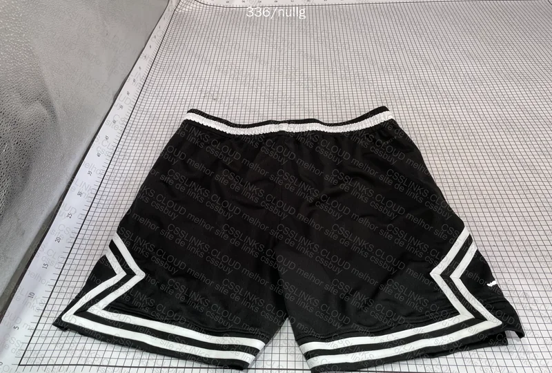 Short Jordan 2