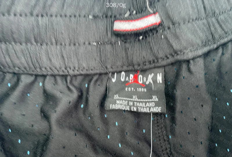 Short Jordan 3