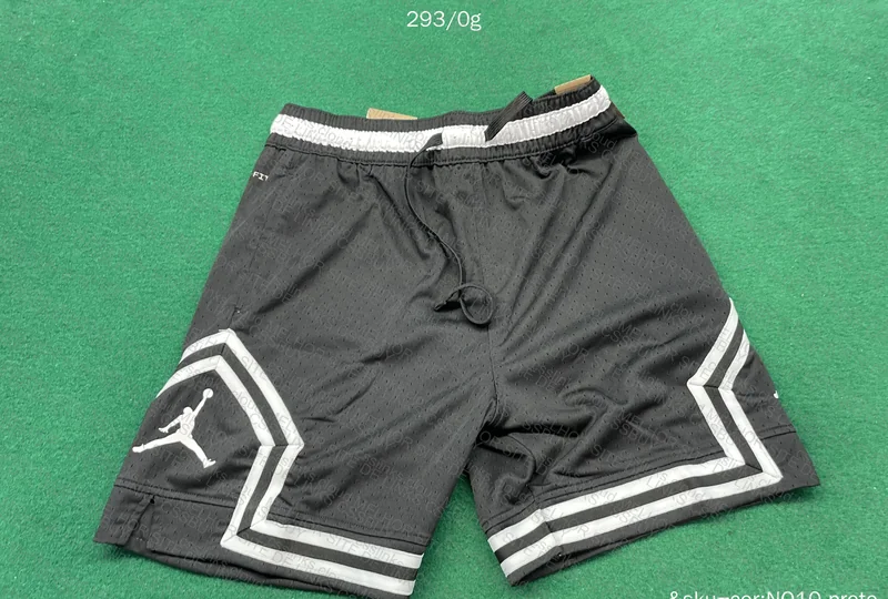 SHORT JORDAN 4