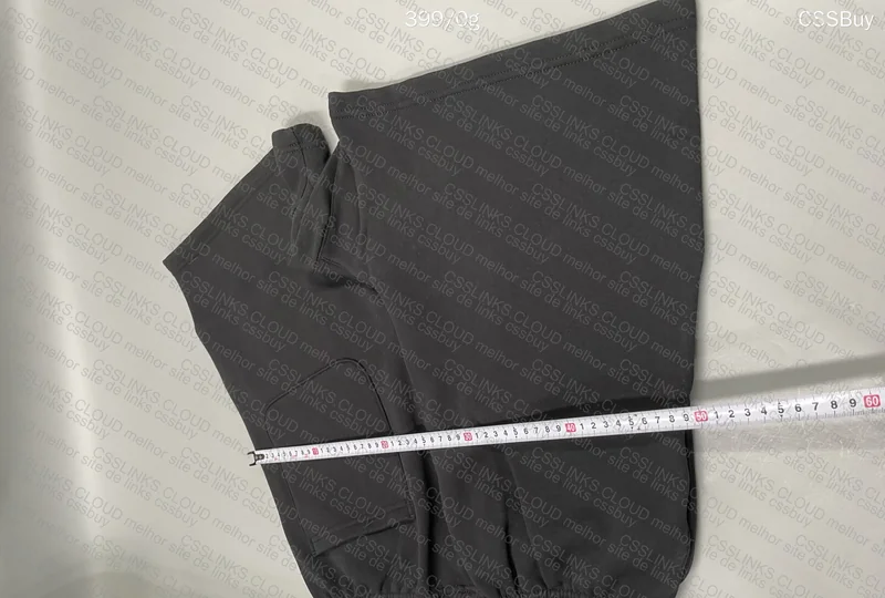 Essentials Sweatshorts 10