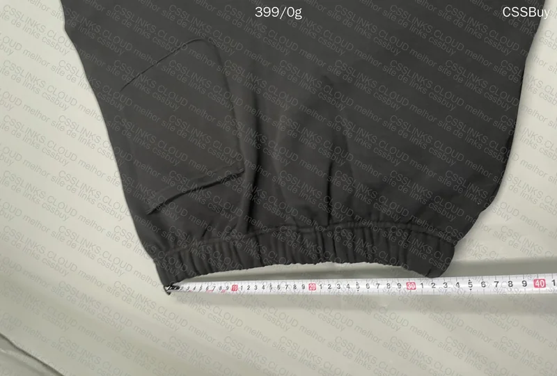 Essentials Sweatshorts 9