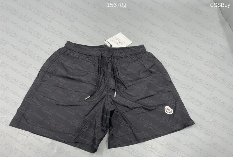 short moncler 4