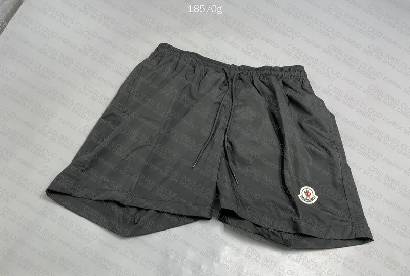 Short Moncler 4