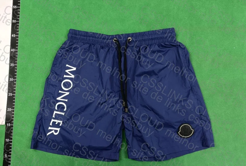 Short Moncler 3