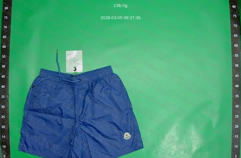 Short Moncler 2