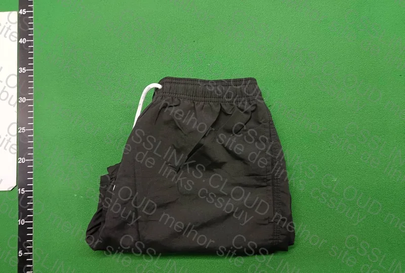 Short Moncler (achei muito RL) 3