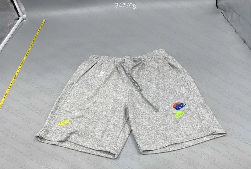 Basic Nike Shorts 3