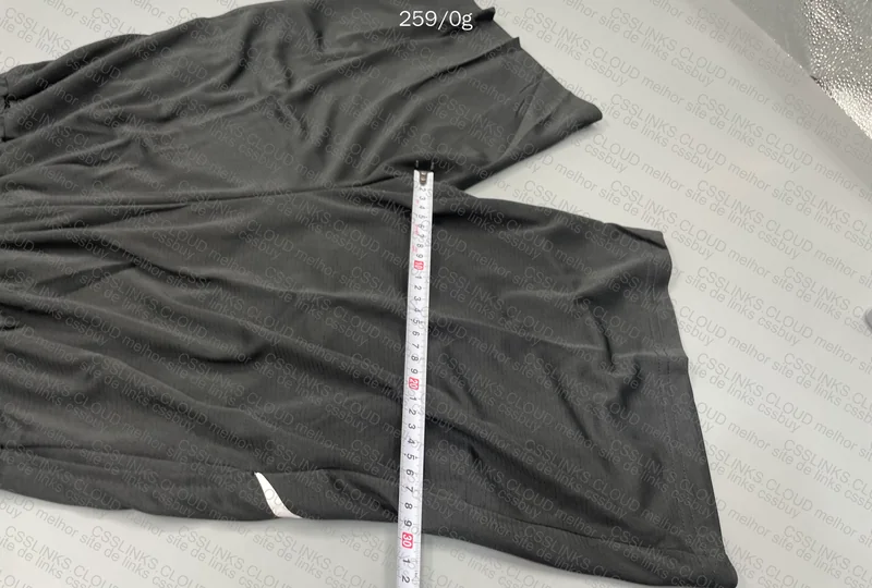Basic Nike Shorts 3
