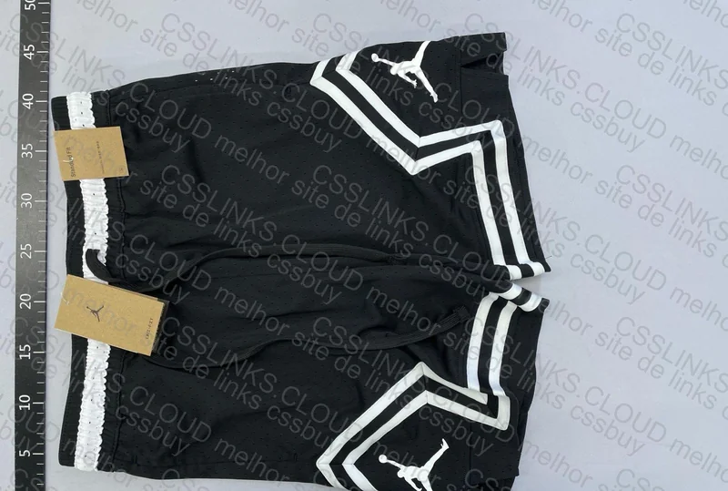 short nike jordan 2