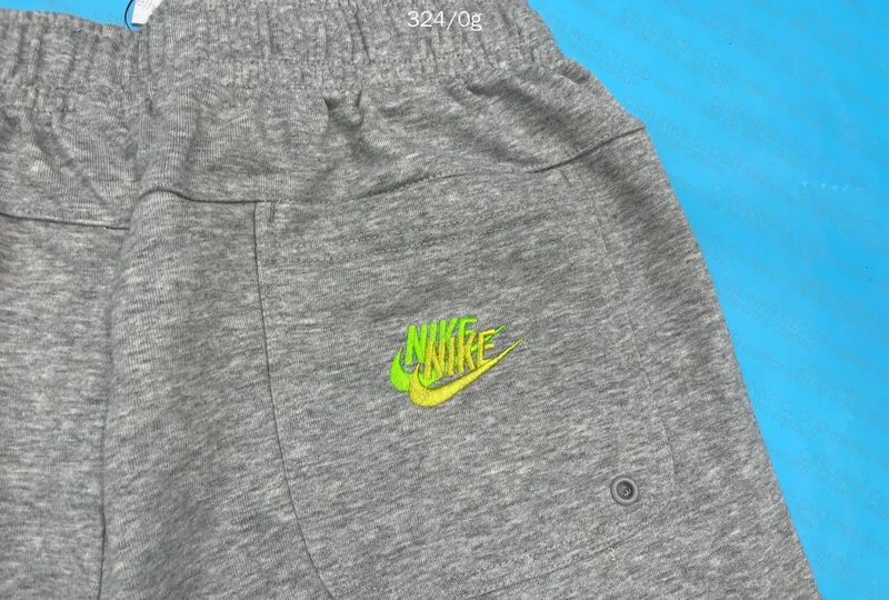 Short nike multiswoosh 9