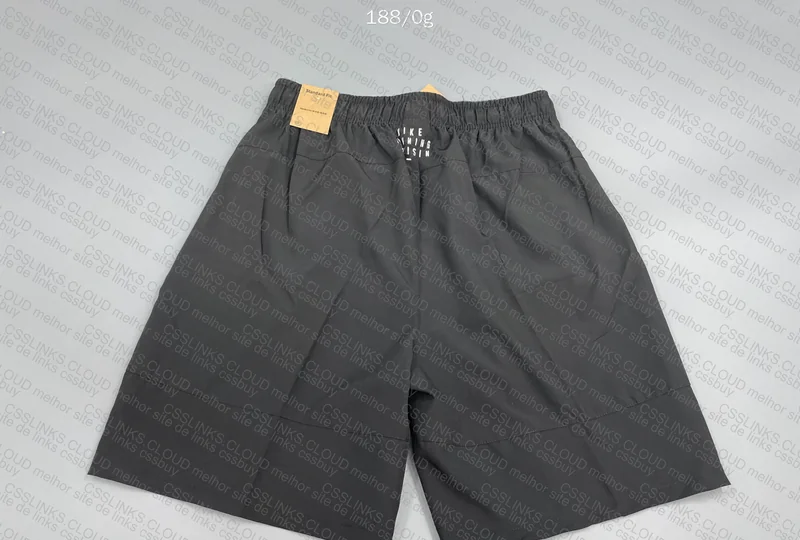 short nike run 3