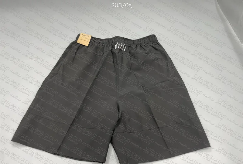 Short Nike Runner