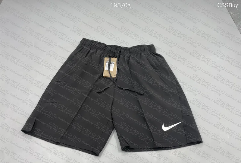 Short Nike Running Division