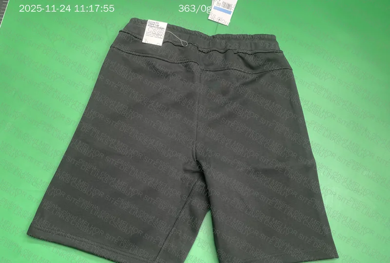 Short Nike Tech