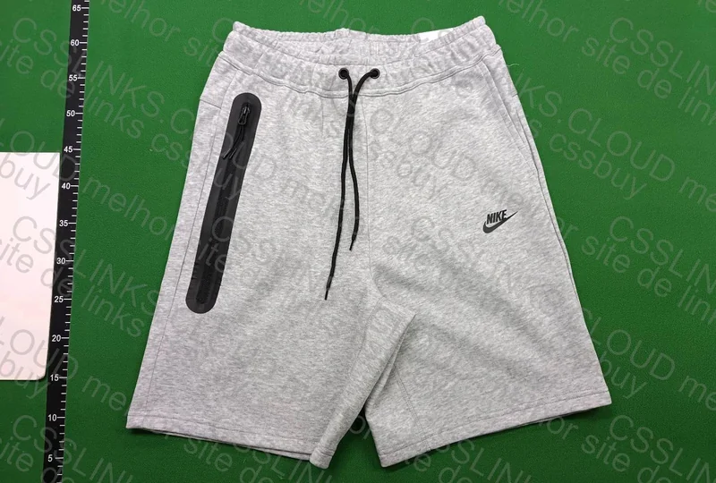 Short Nike Tech