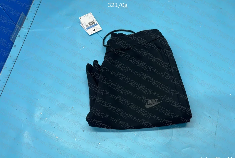 Short nike tech fleece