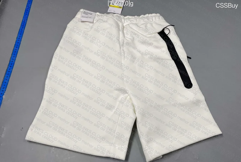short nike teech fleece husky 3