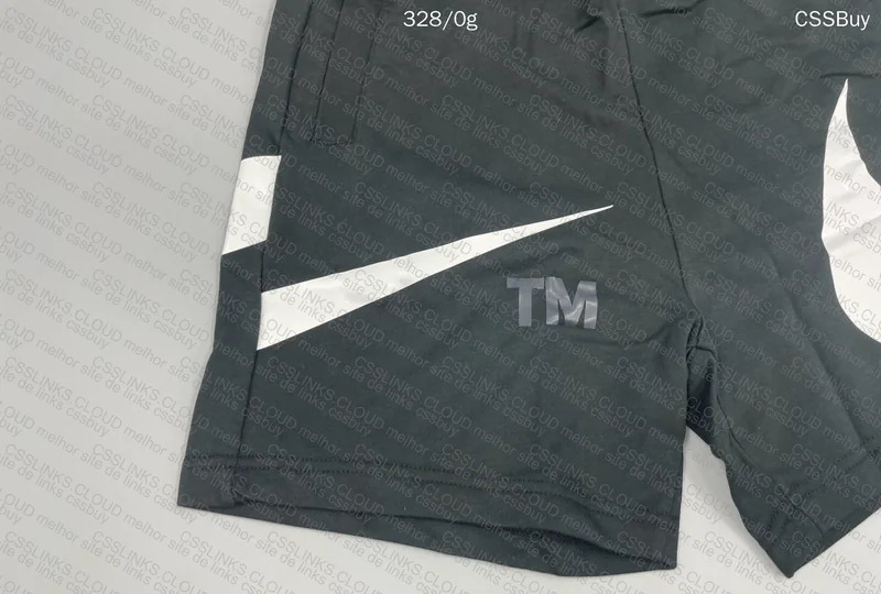 short reliquia nike 3