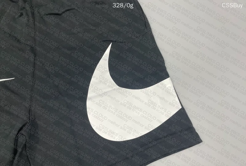 short reliquia nike 6