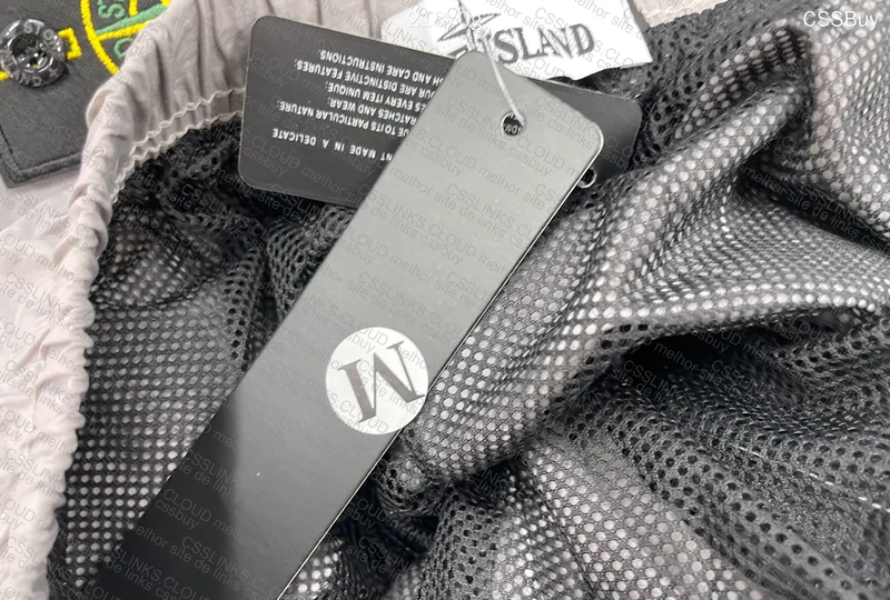 Short Stone Island 3