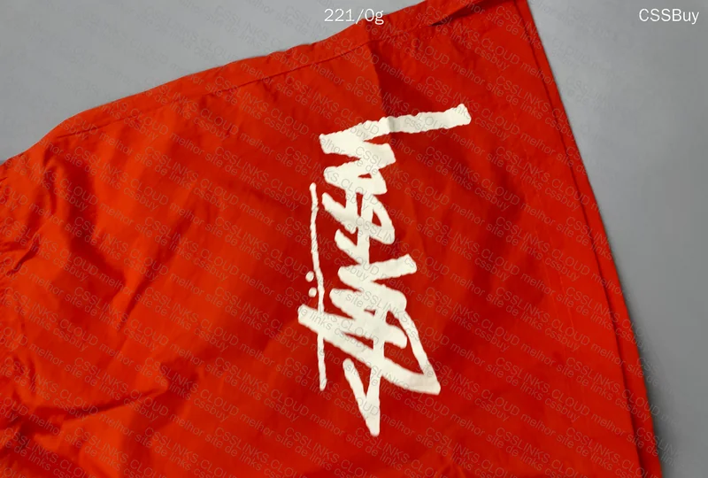 SHORT STUSSY 4