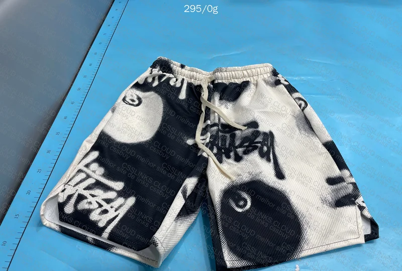 Short Stussy 4