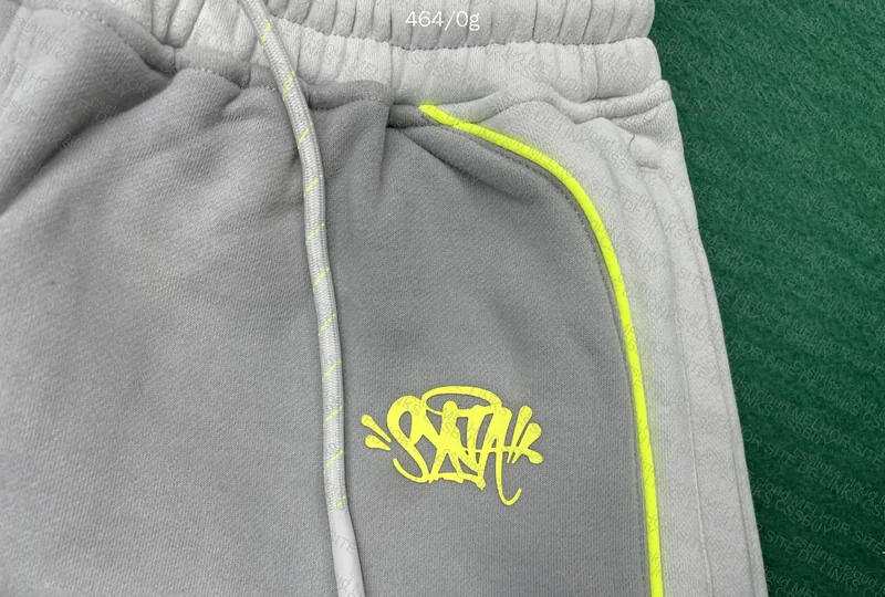 Syna Shorts - Gray with Green