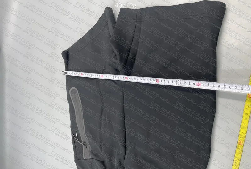 short tech fleece 8