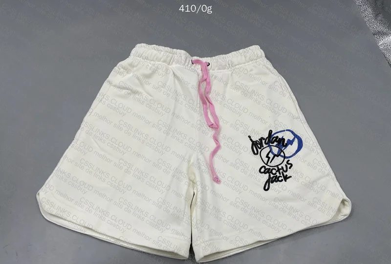 Short Travis 2