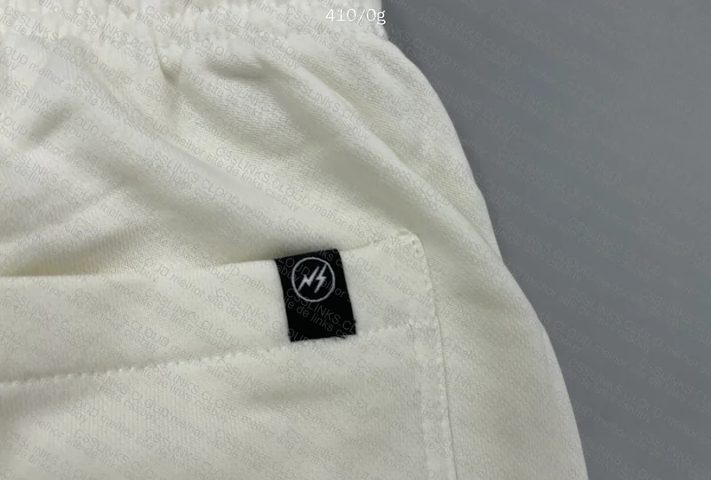 Short Travis 4