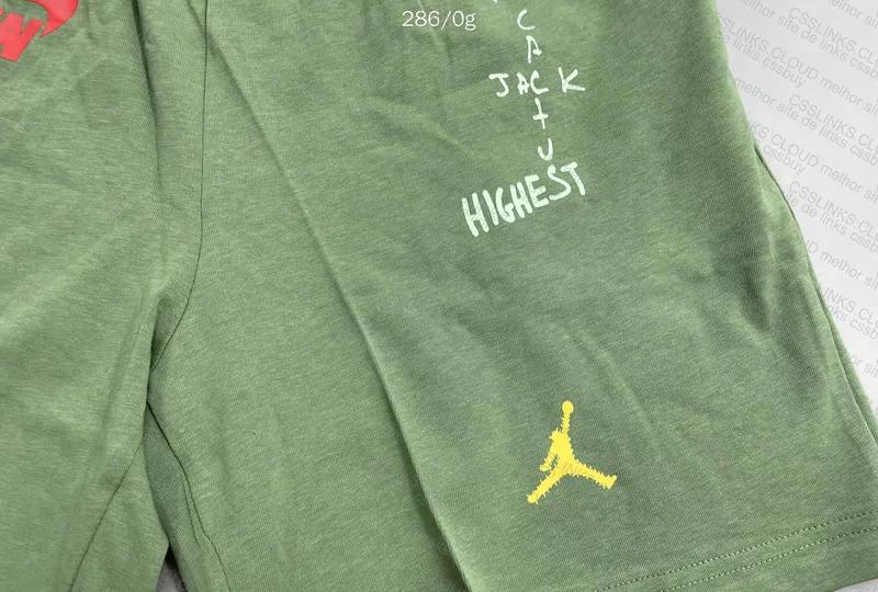Short Travis 4