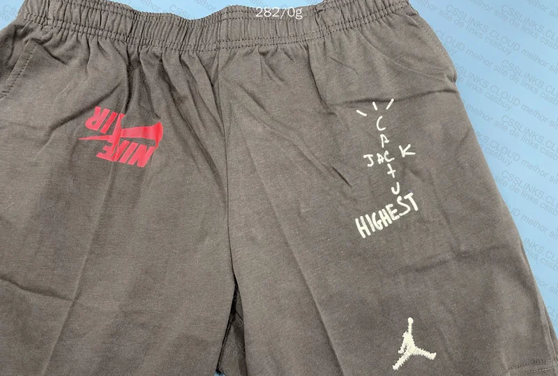 Short travis scott 8