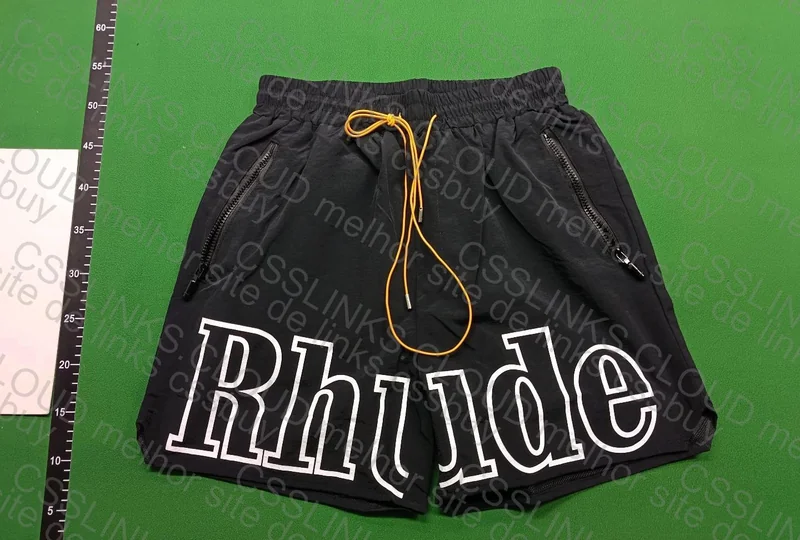 Rhude Shorts/Bermuda 2