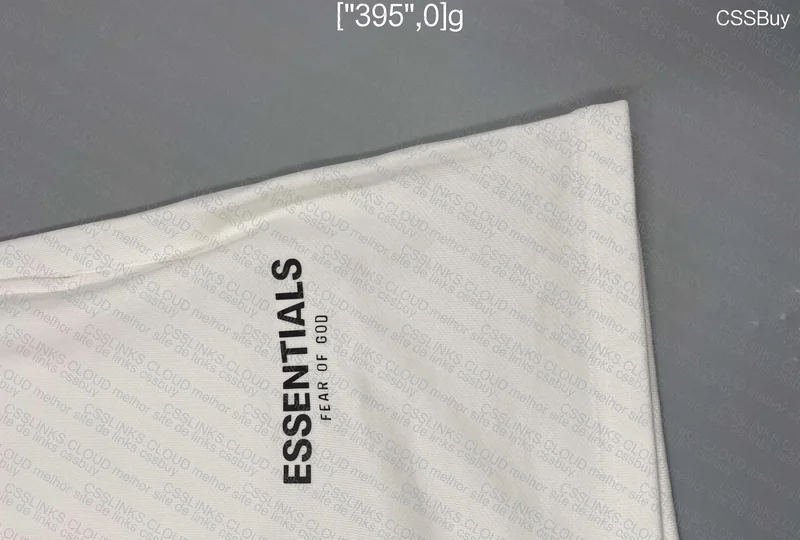 SHORTS ESSENTIALS 4