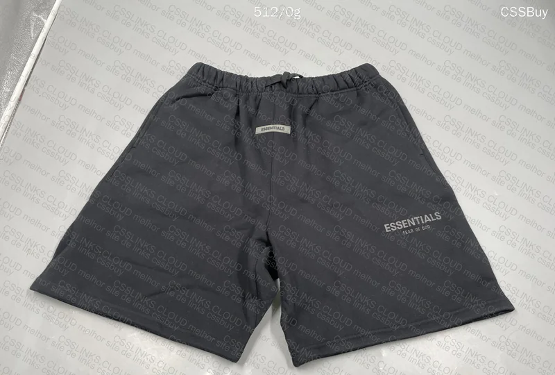 Shorts essentials 3